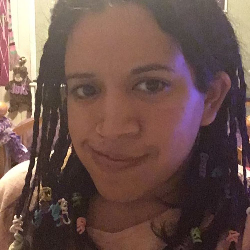 Meet your Posher, Lizzy